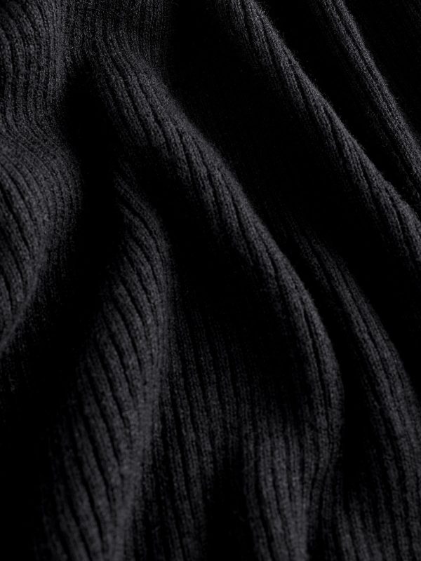 Black Button Up Crew Neck Short Sleeve Top With Linen - Image 7